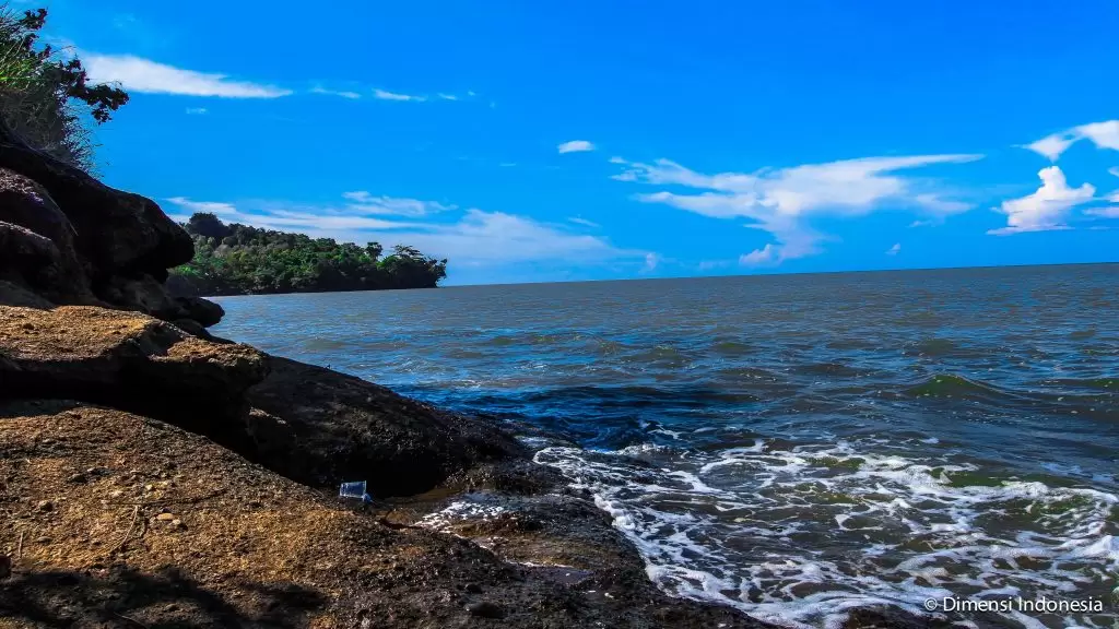 Pantai Ponnari