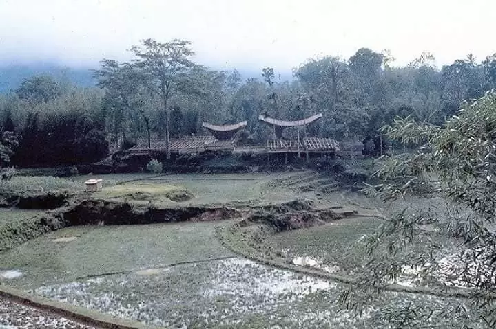 Suasana perkampungan yang memperlihatkan kehudipan masyarakat pertanian