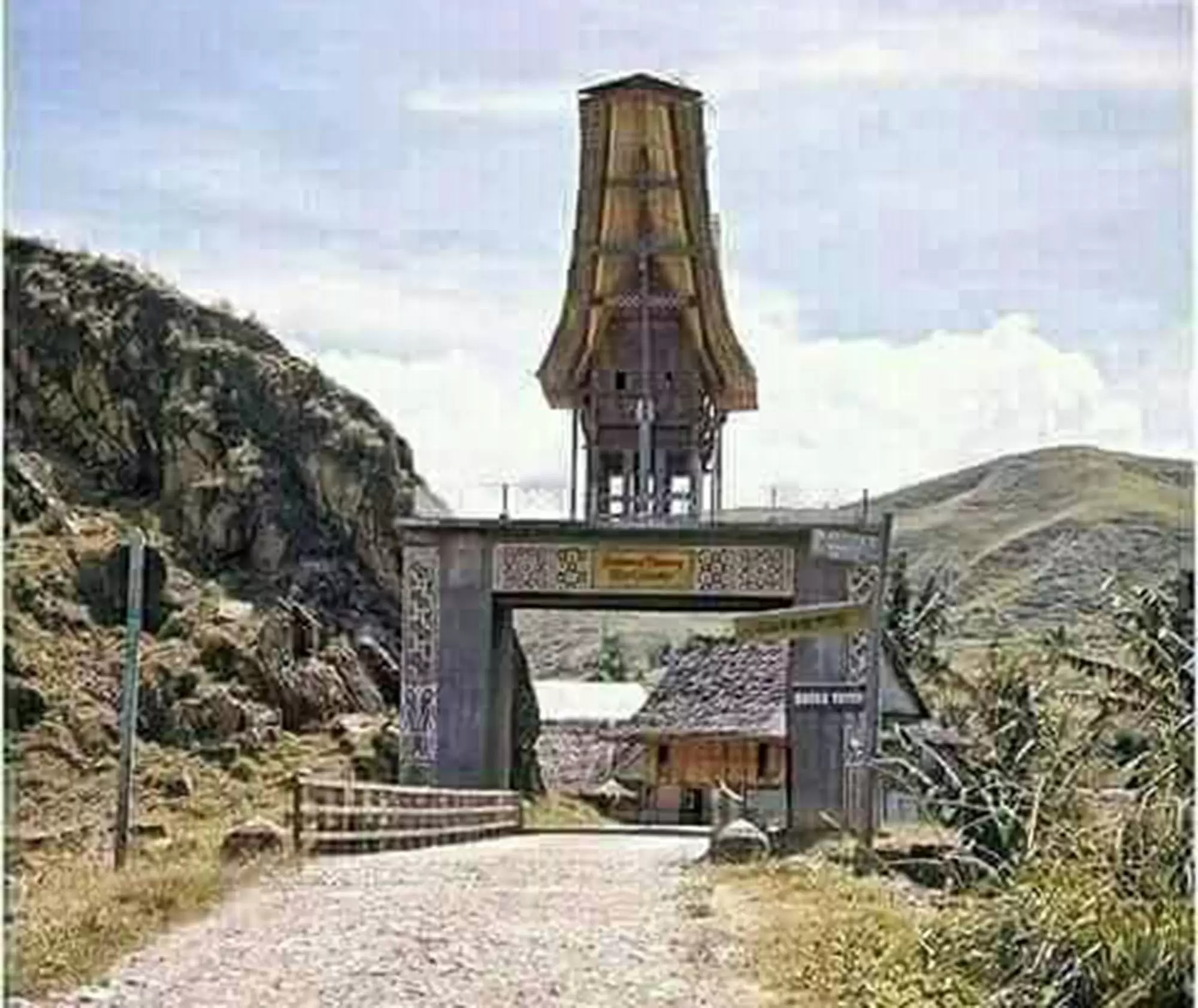 Begitu Indah. Tongkonan merupakan rumah adat Toraja