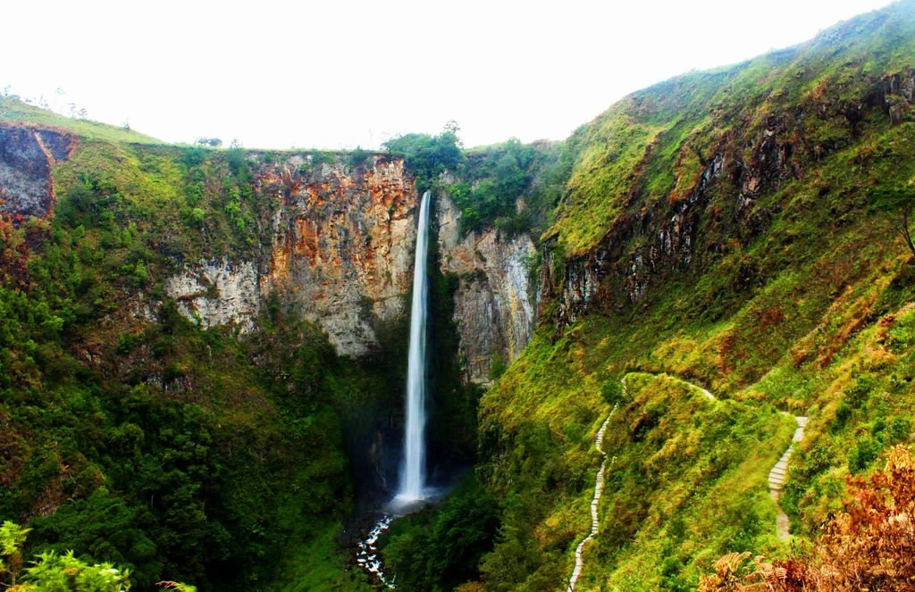 Air Terjun Sipiso-Piso