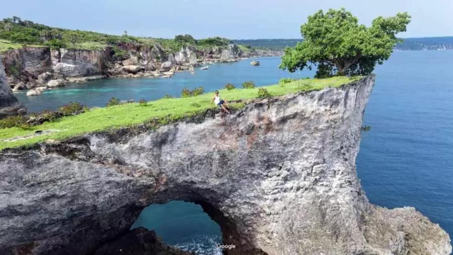 Pantai Dombo