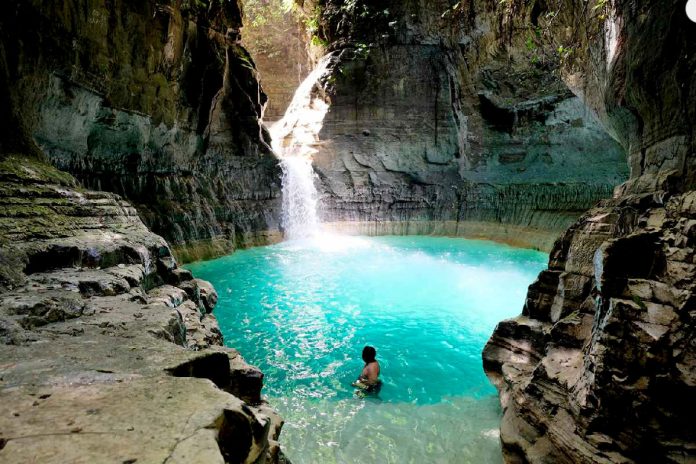 Air Terjun Waimarang