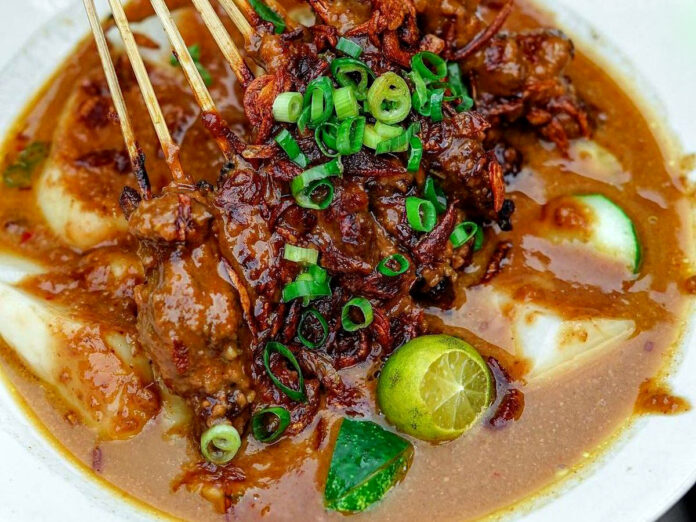 sate kuah Pontianak